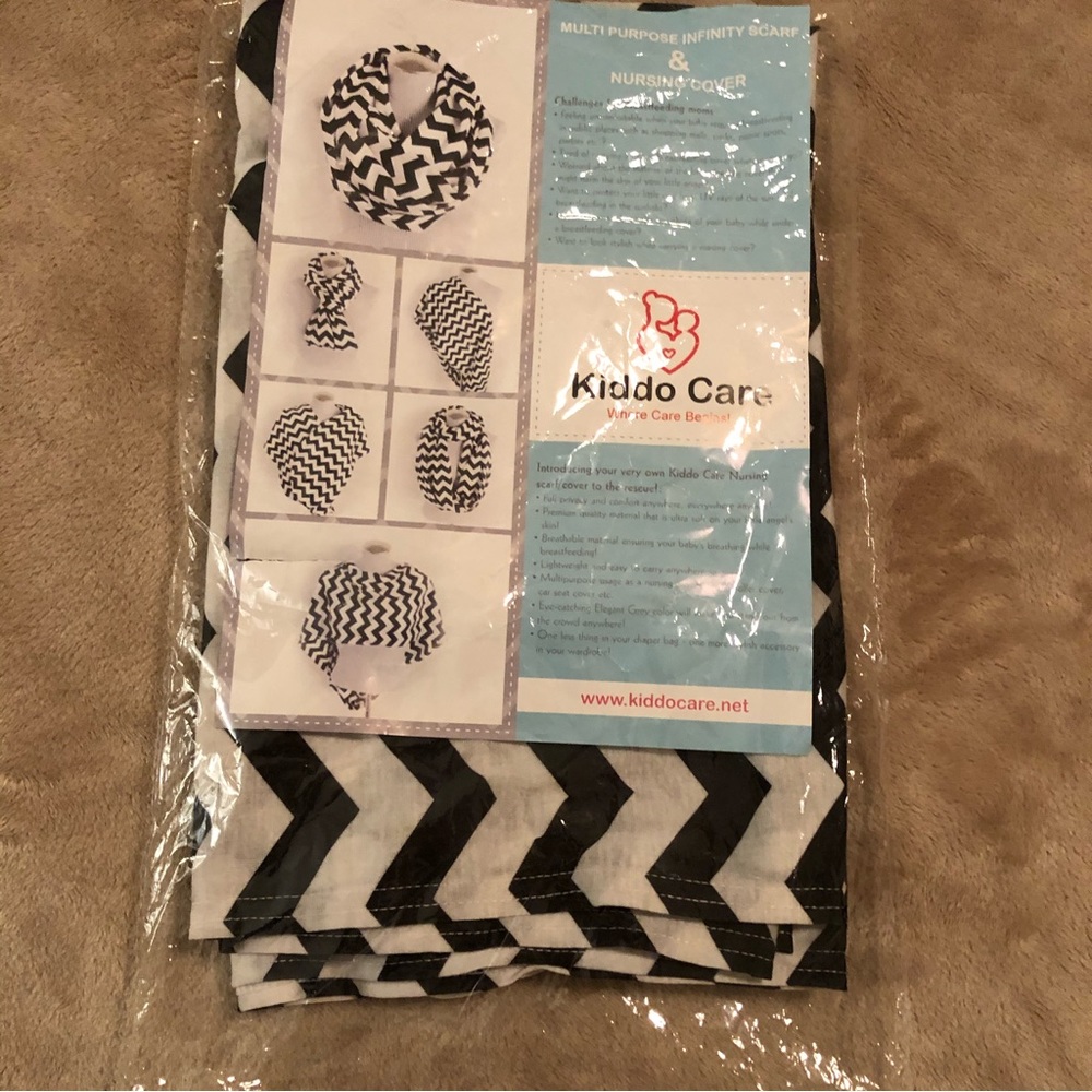 NWT Kiddo Care  Premium Quality Nursing Scarf Black and White for Breastfeeding